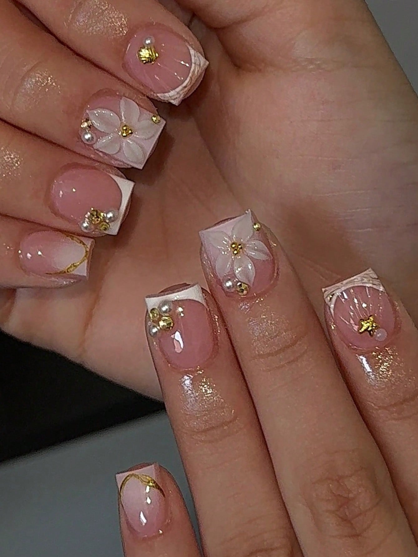 24개 짧은 스퀘어 화이트 프렌치 플라워 아크릴 프레스 - Nail Art Chrome 리뷰 및 가격