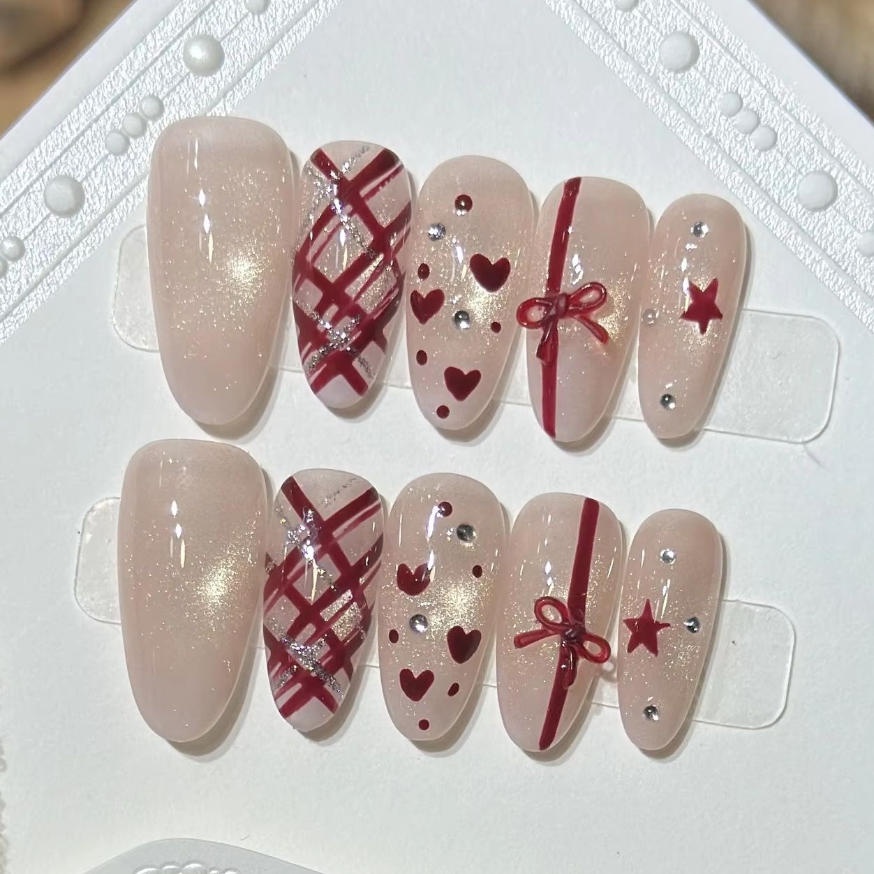 10개입 핑크 스윗 프렌치 아몬드 핸드메이드 가짜 손톱 - Nail Art Cat Eye Simple 리뷰 및 가격