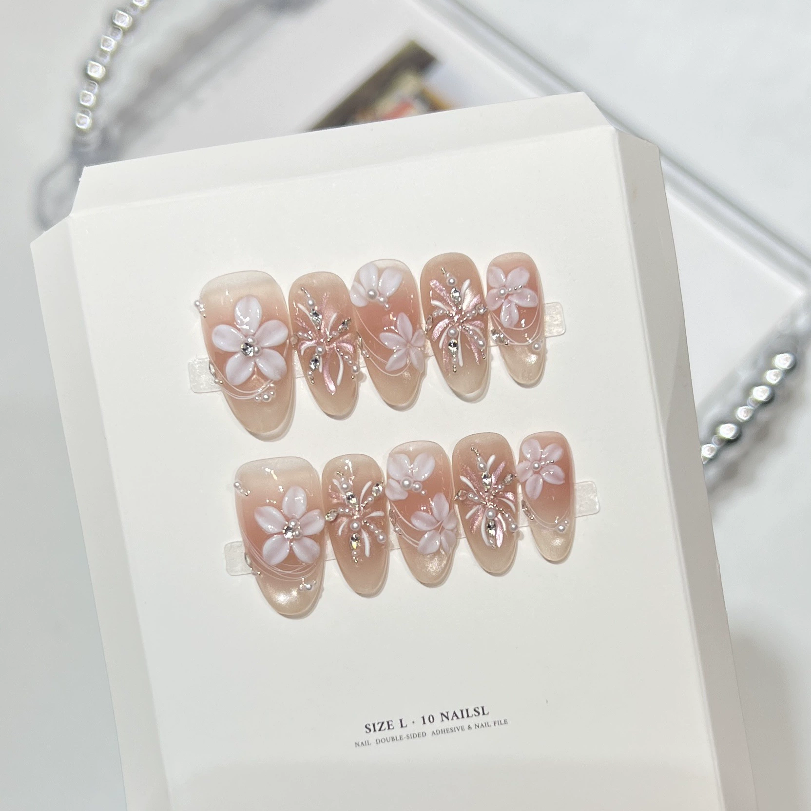 10개입 핑크 스윗 프렌치 아몬드 핸드메이드 가짜 손톱 - Nail Art Cat Eye Simple 리뷰 및 가격