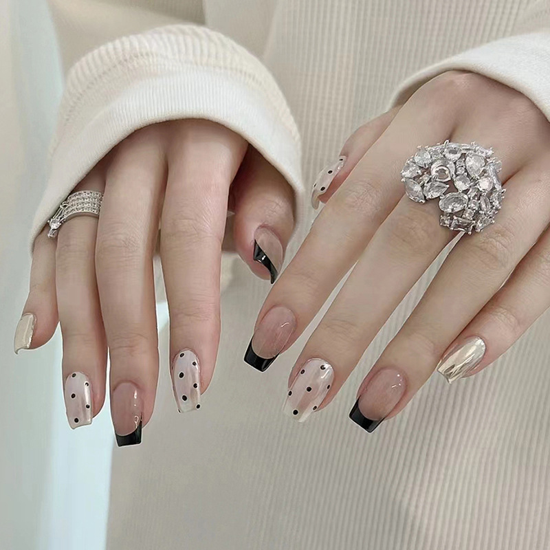 24개 중간 사이즈 관 모양 프레스온 네일 심플 발레  - Nail Art Ombre Glitter 리뷰 및 가격